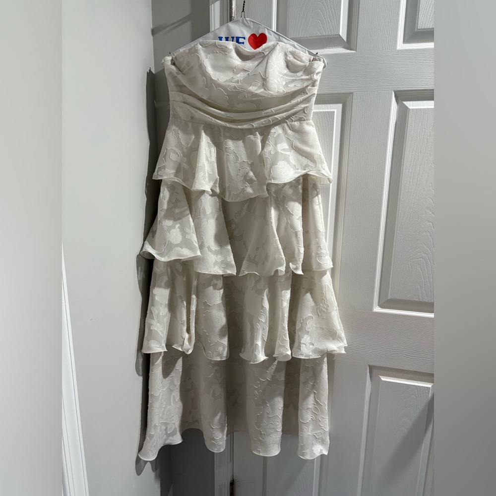 Selfie Leslie Giavana Strapless Layered Midi Dress Floral Embossed Cream